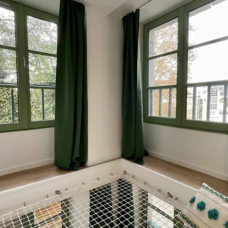 Au Calme Dans Le Quartier Historique Pour 4 Personnes Avec Espace Exterieur 아파트