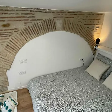 Au Calme Dans Le Quartier Historique Pour 4 Personnes Avec Espace Exterieur 아파트