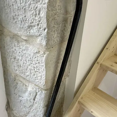 Au Calme Dans Le Quartier Historique Pour 4 Personnes Avec Espace Exterieur 포