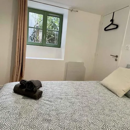 Au Calme Dans Le Quartier Historique Pour 4 Personnes Avec Espace Exterieur 포