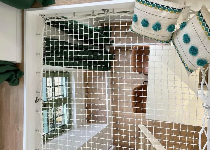 Au Calme Dans Le Quartier Historique Pour 4 Personnes Avec Espace Exterieur Apartamento *