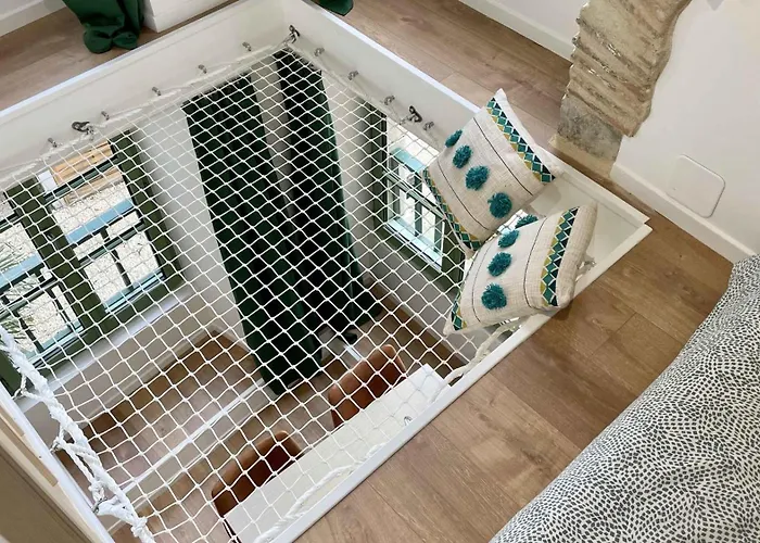 Au Calme Dans Le Quartier Historique Pour 4 Personnes Avec Espace Exterieur